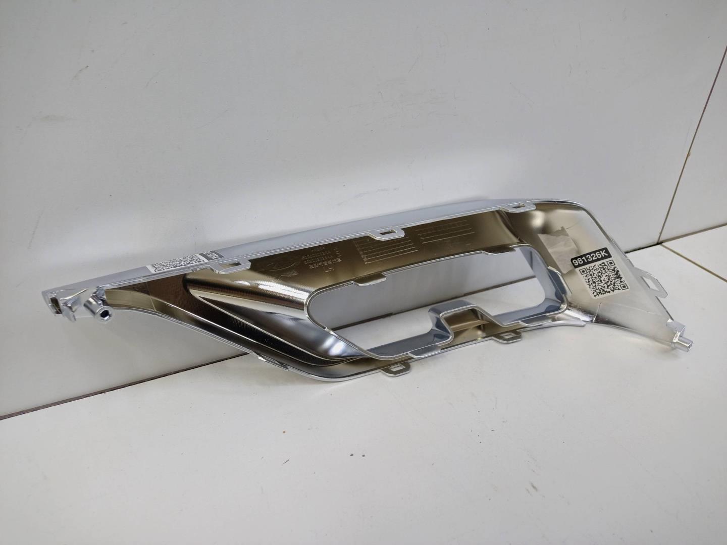 Накладка заднего бампера левая