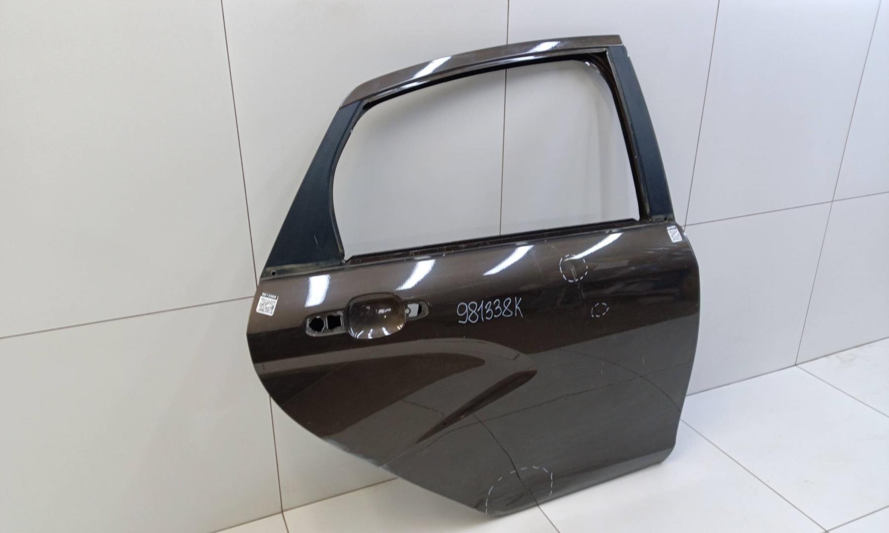 Дверь задняя правая