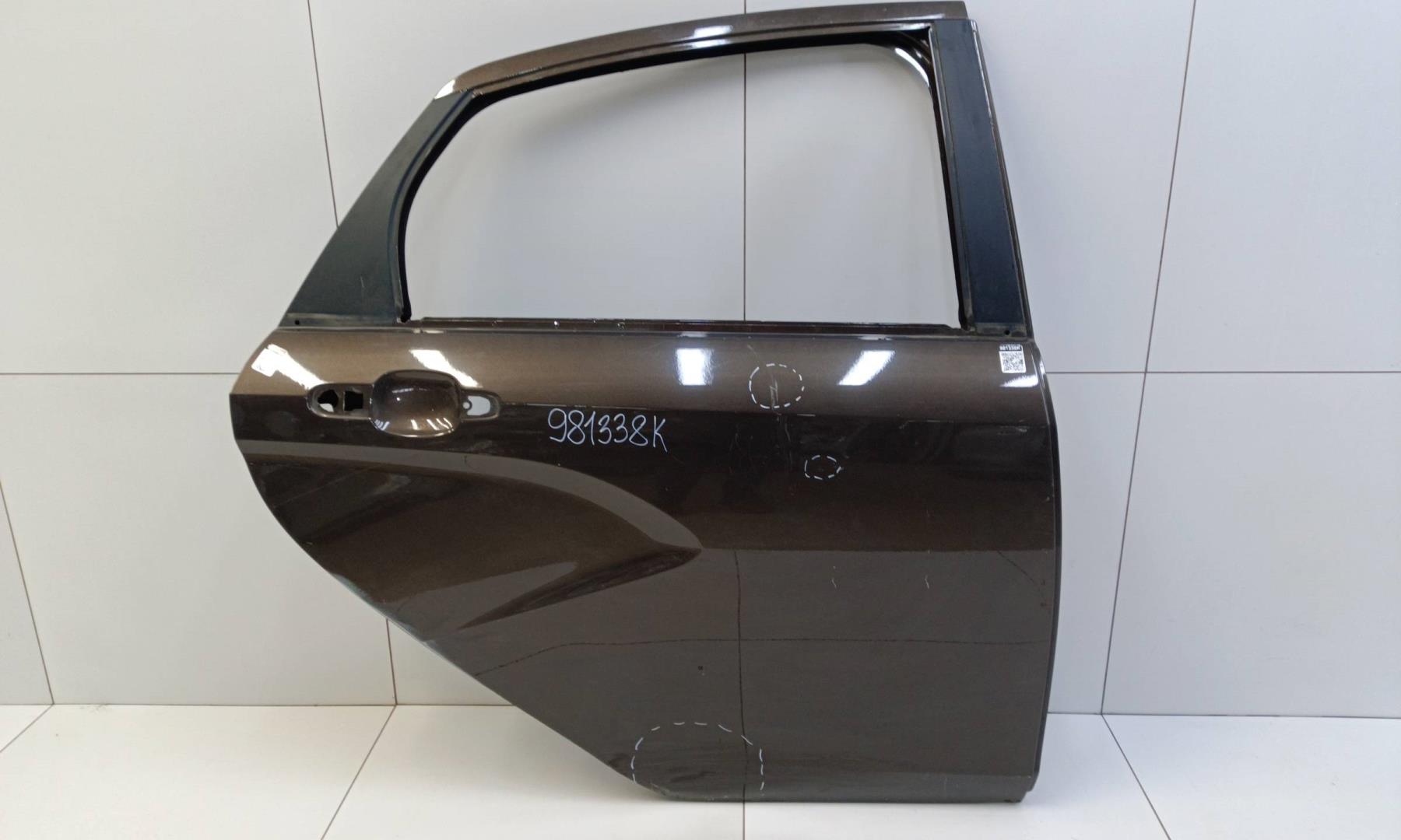 Дверь задняя правая