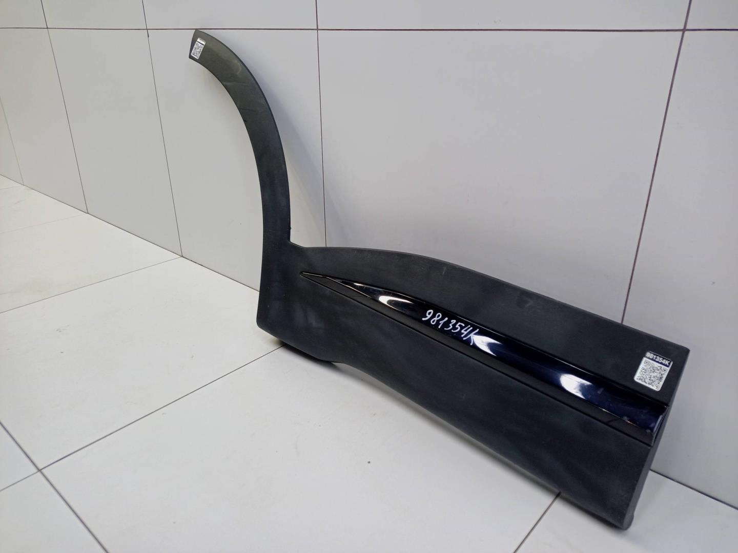 Накладка двери задней правой