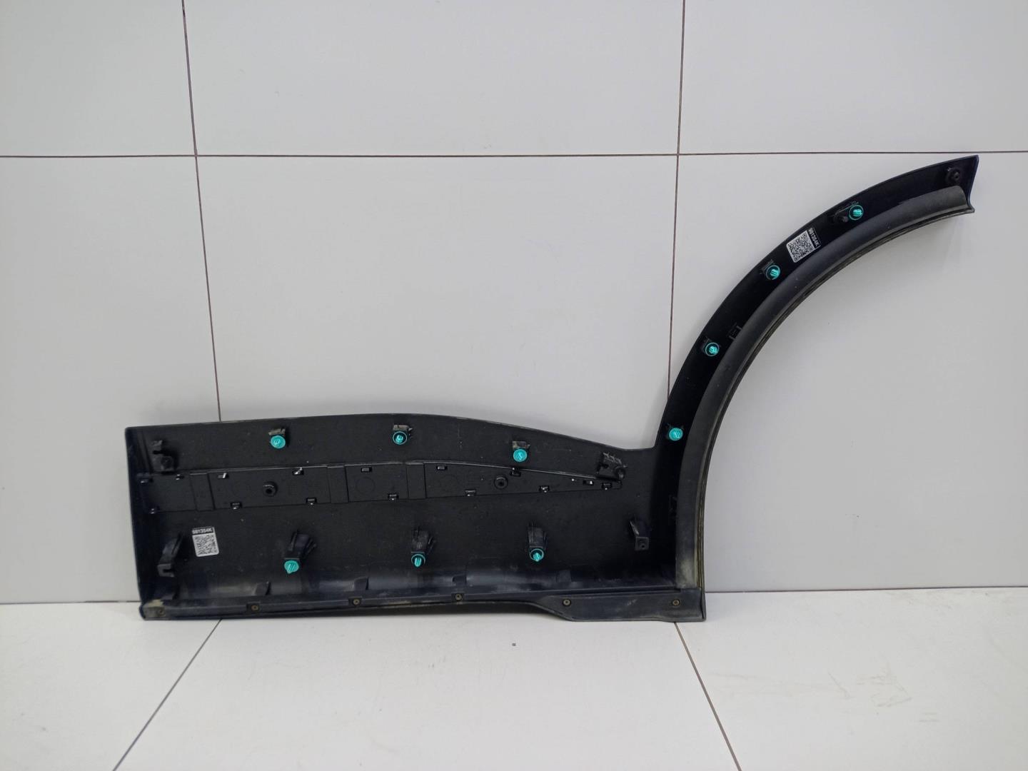 Накладка двери задней правой