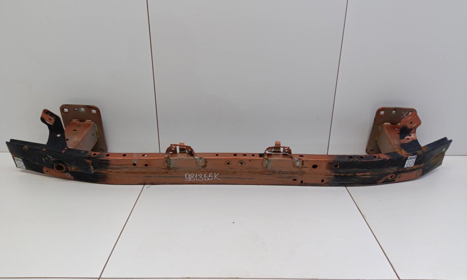 Усилитель переднего бампера