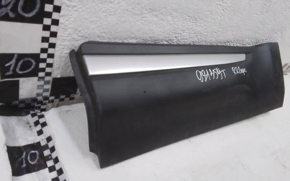 Накладка двери задней левой