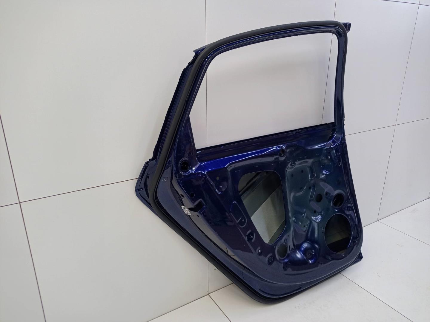 Дверь задняя левая