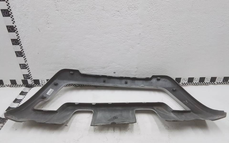 Накладка переднего бампера