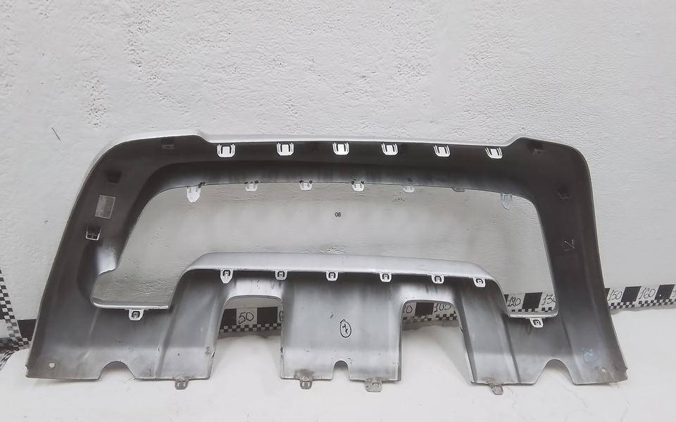 Накладка переднего бампера