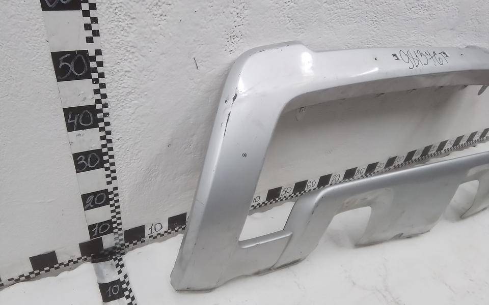 Накладка переднего бампера