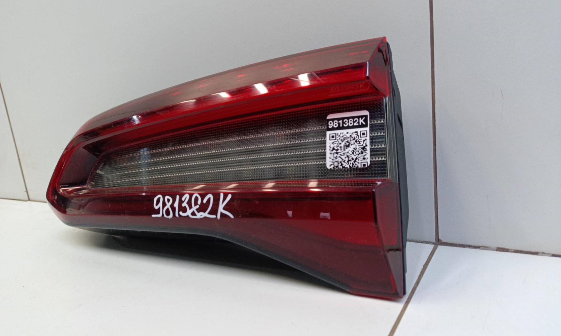 Фонарь задний внутренний правый