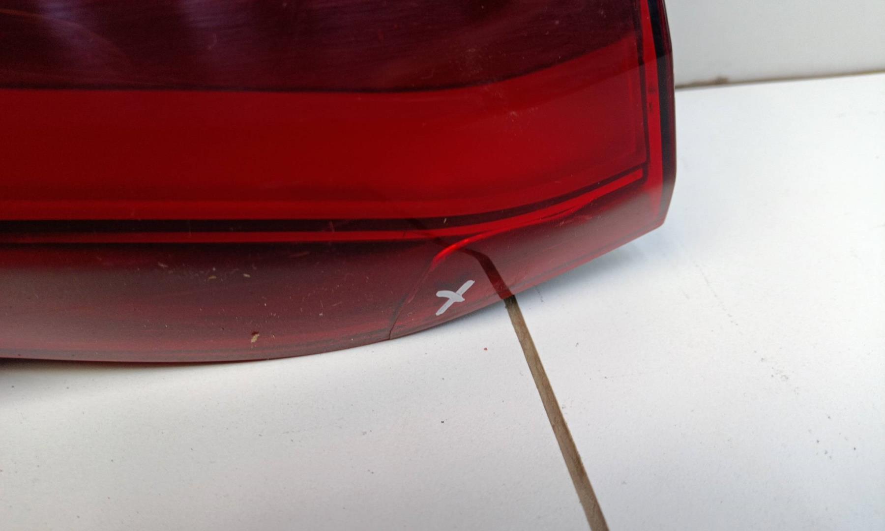 Фонарь задний внутренний правый