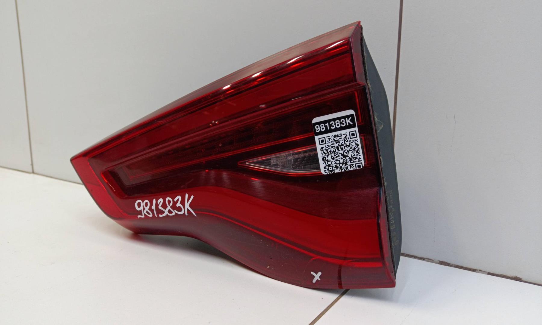 Фонарь задний внутренний правый