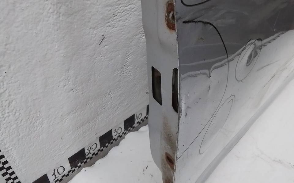 Дверь передняя левая