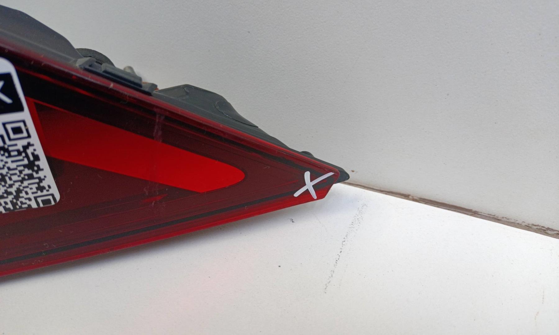 Фонарь задний наружный правый