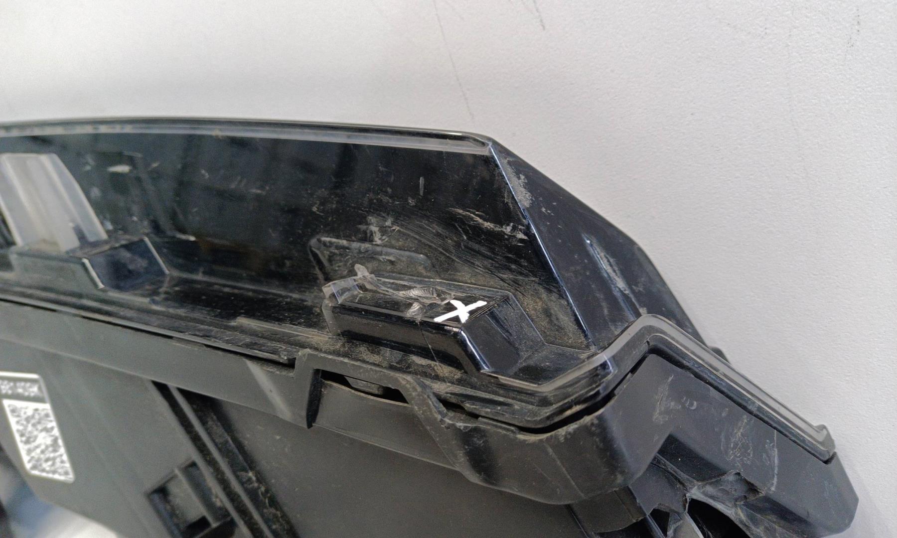 Фара дневного света левая (ходовые огни)