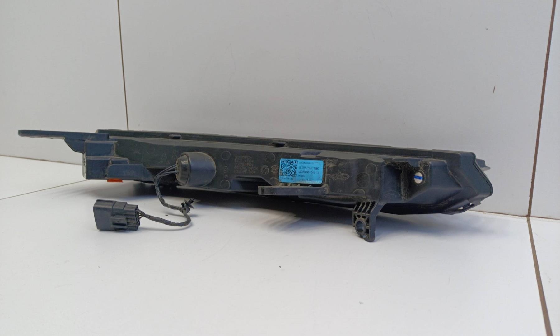 Фара дневного света левая (ходовые огни)