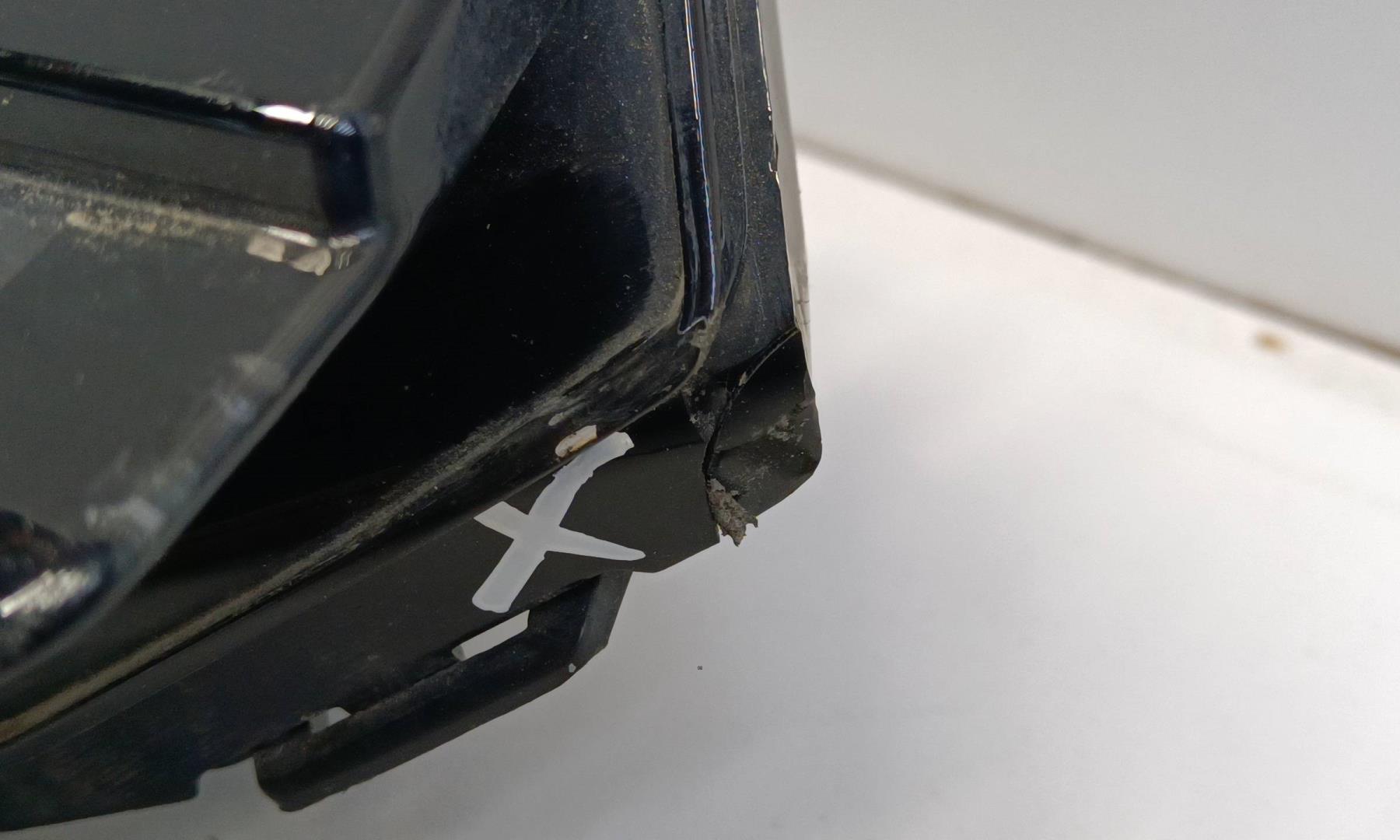 Фара дневного света правая (ходовые огни)