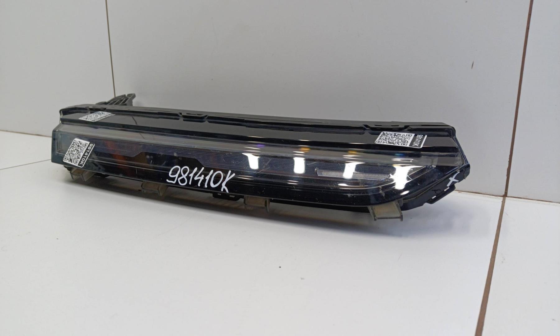 Фара дневного света правая (ходовые огни)