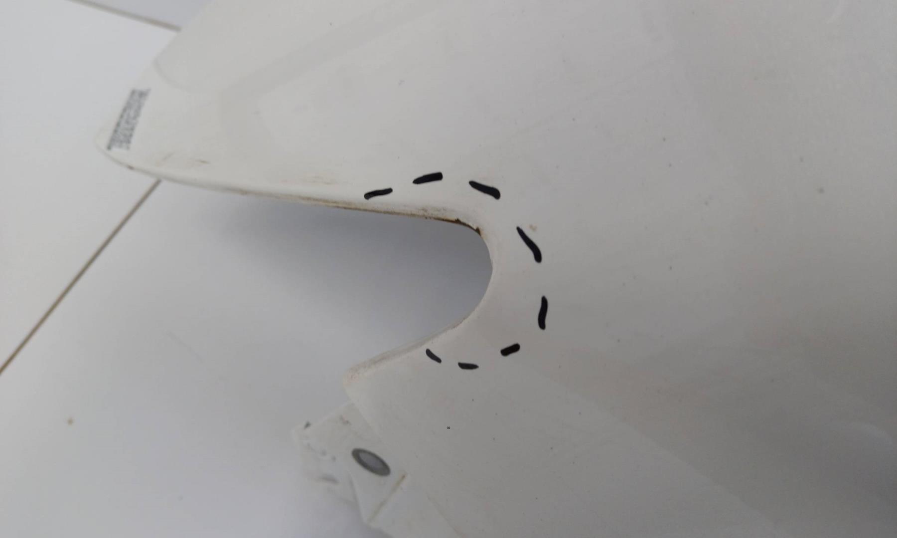 Крыло переднее левое