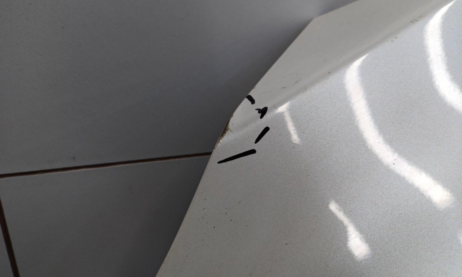 Крыло переднее левое