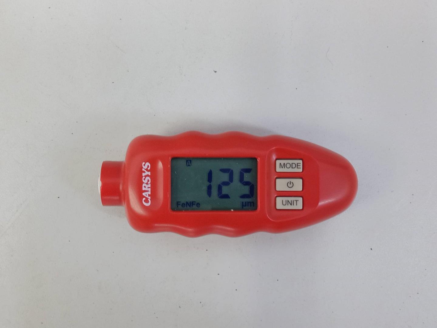 Крыло переднее правое