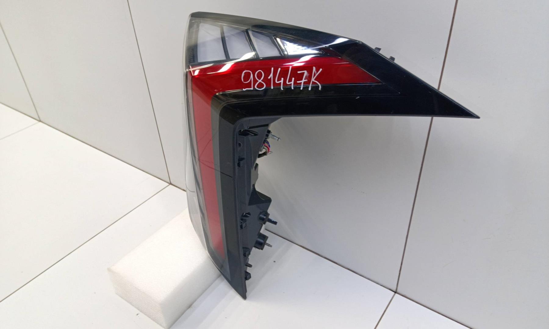 Фонарь задний правый