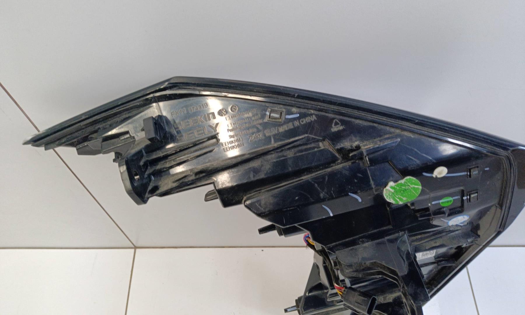 Фонарь задний правый