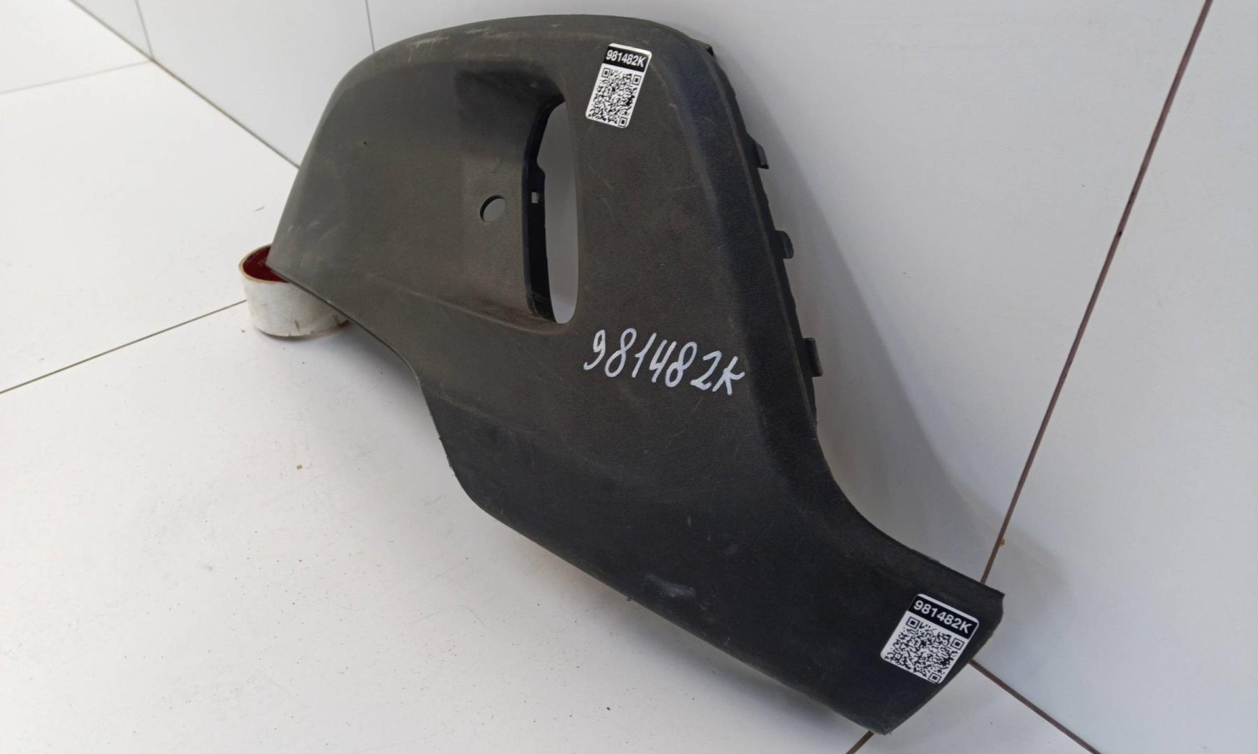 Накладка переднего бампера левая