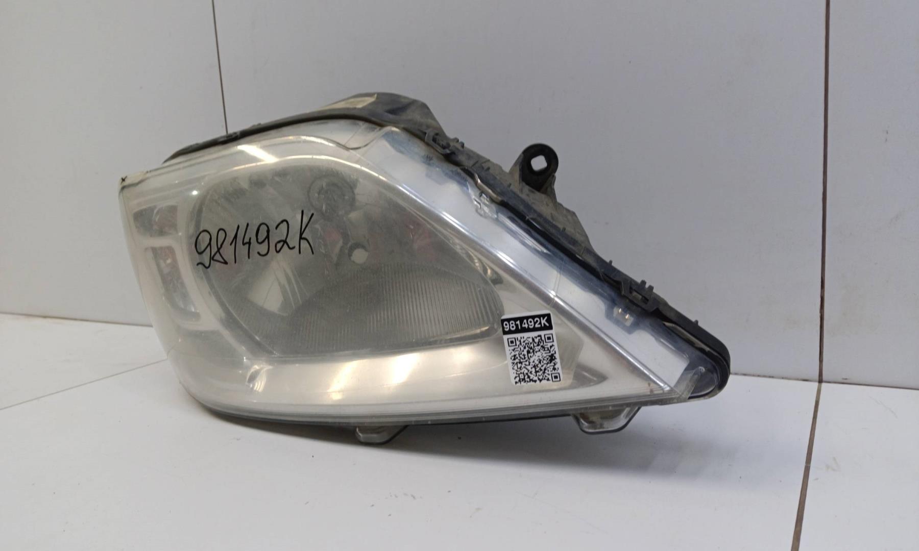 Фара правая