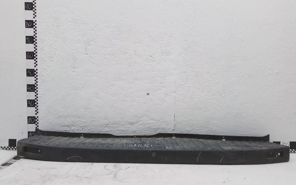 Накладка заднего бампера