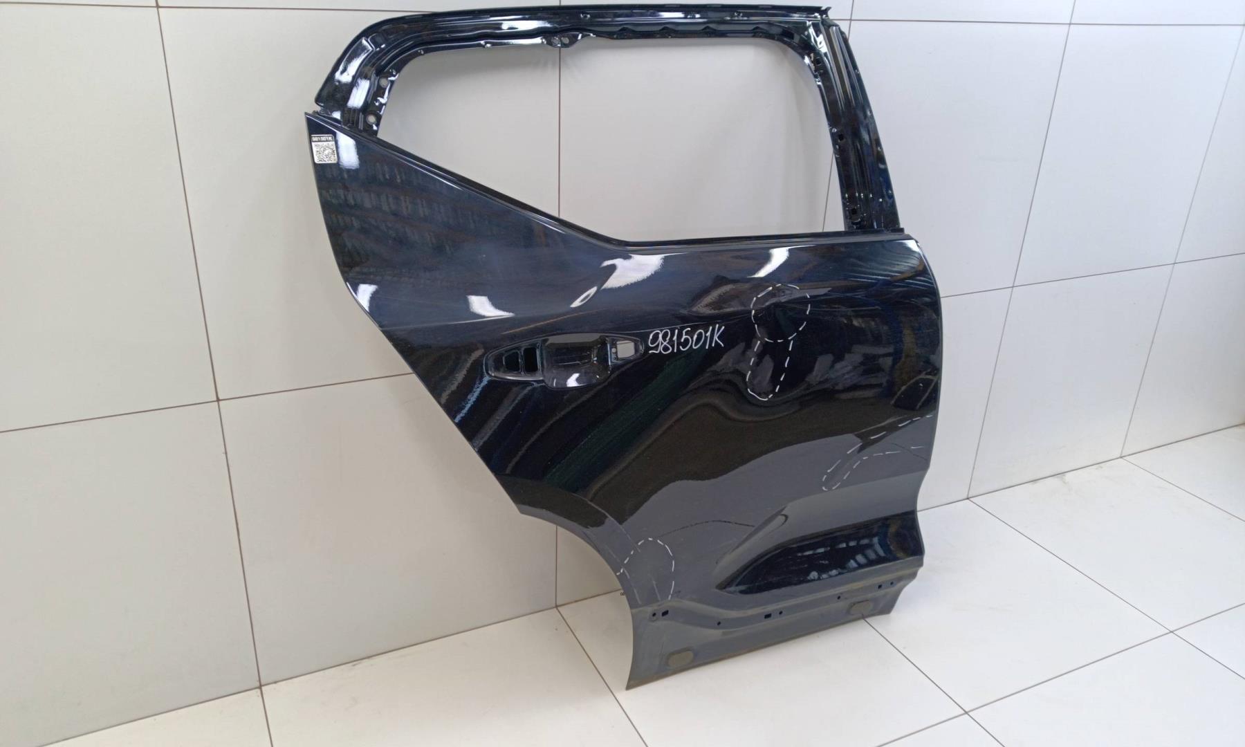 Дверь задняя правая