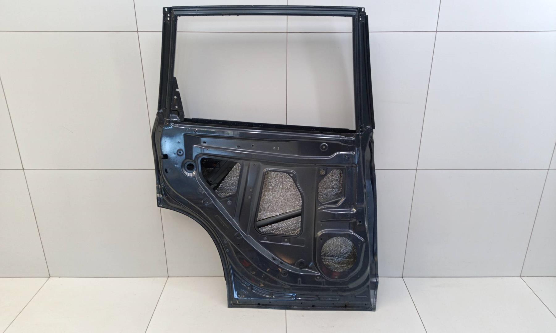 Дверь задняя левая