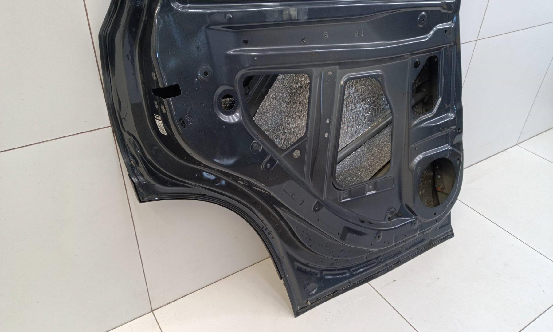 Дверь задняя левая