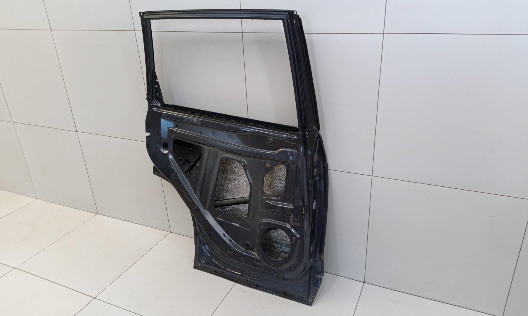 Дверь задняя левая