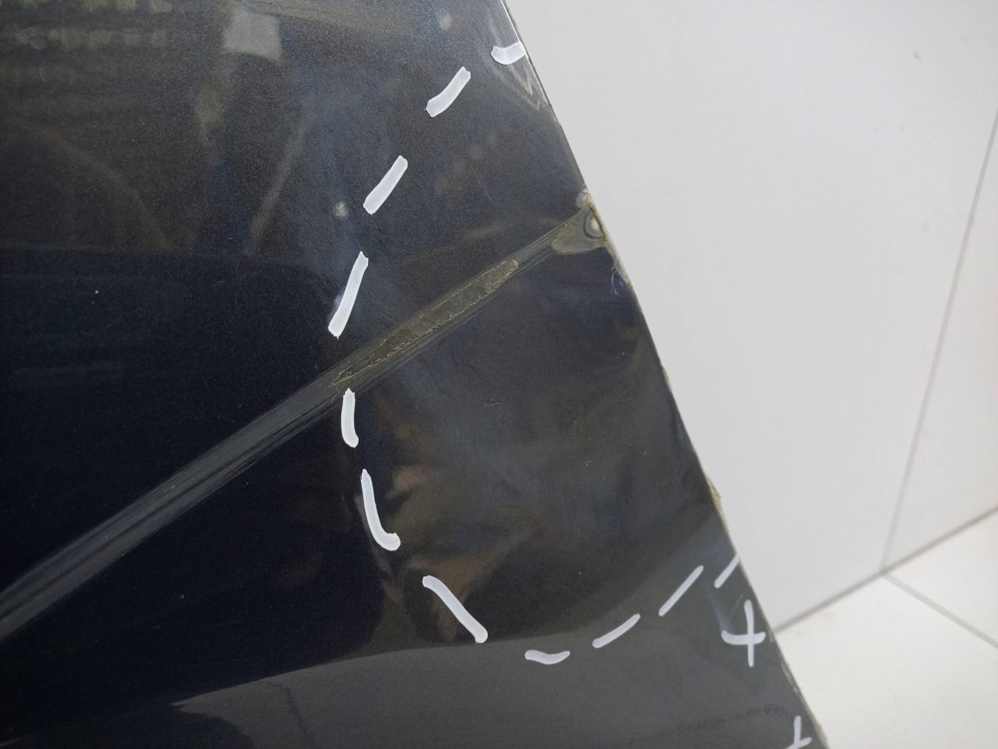 Крыло переднее левое