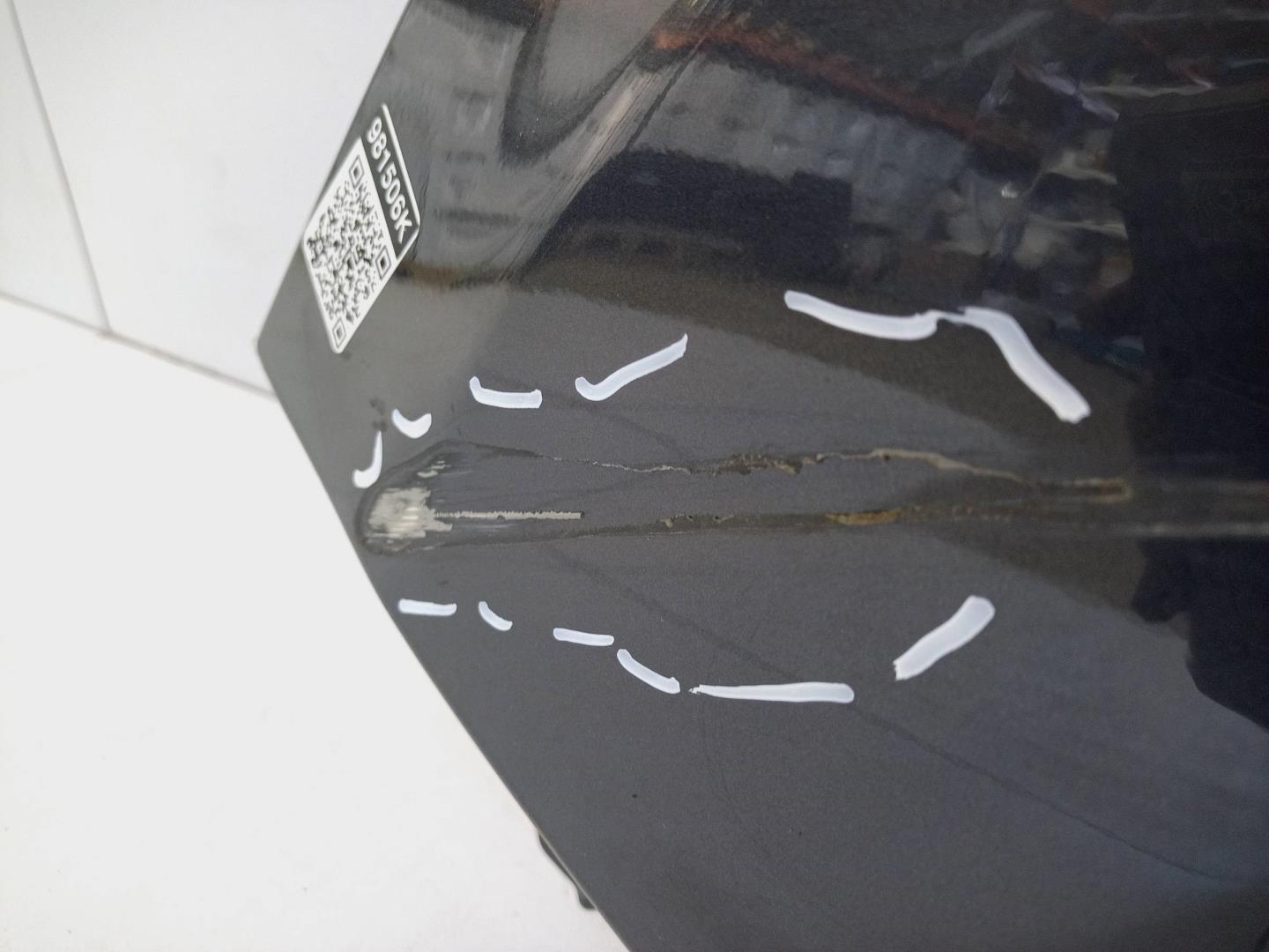 Крыло переднее левое