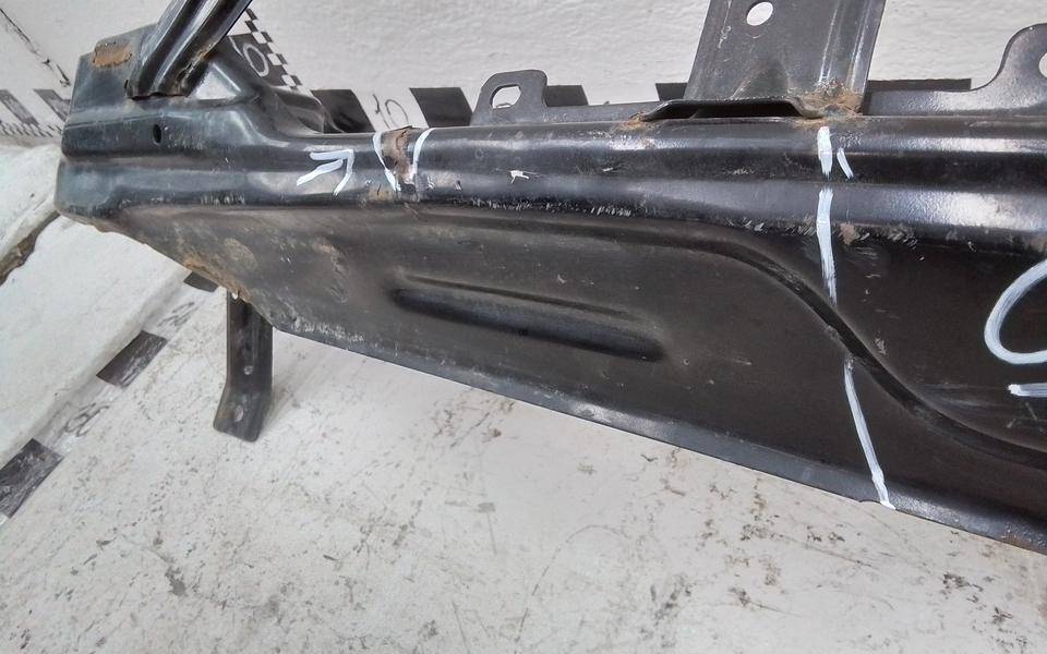 Усилитель заднего бампера