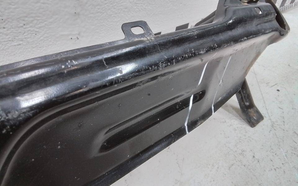 Усилитель заднего бампера