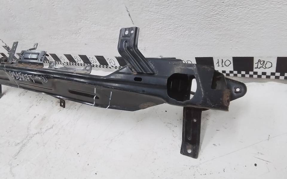 Усилитель заднего бампера