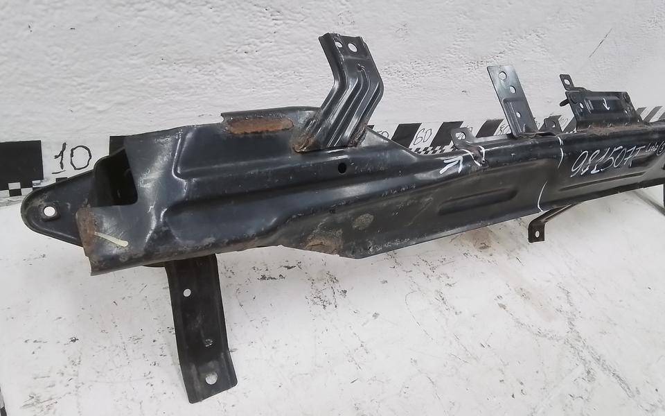 Усилитель заднего бампера