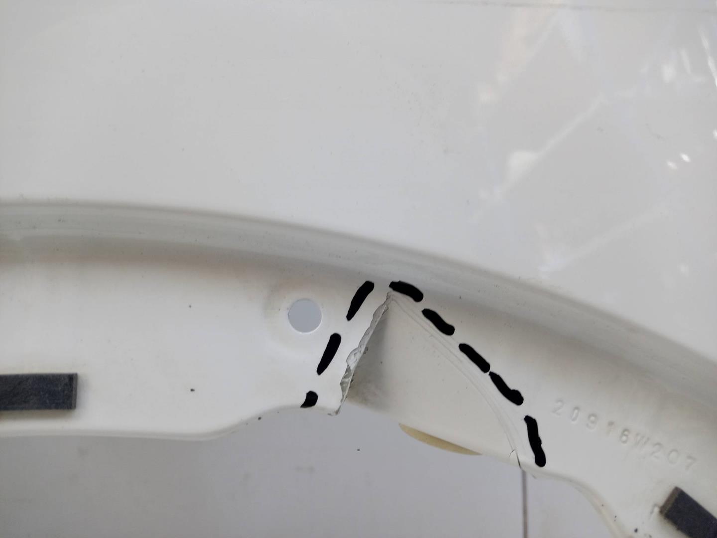 Крыло переднее левое