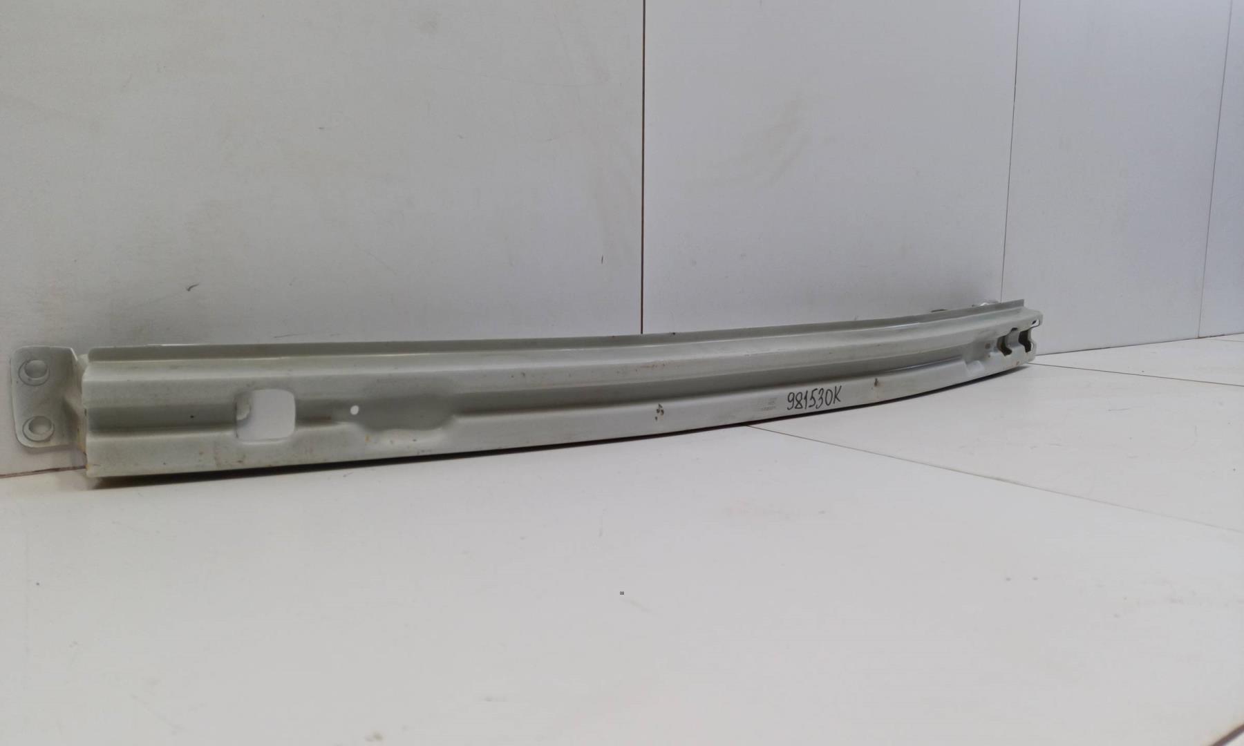 Усилитель заднего бампера