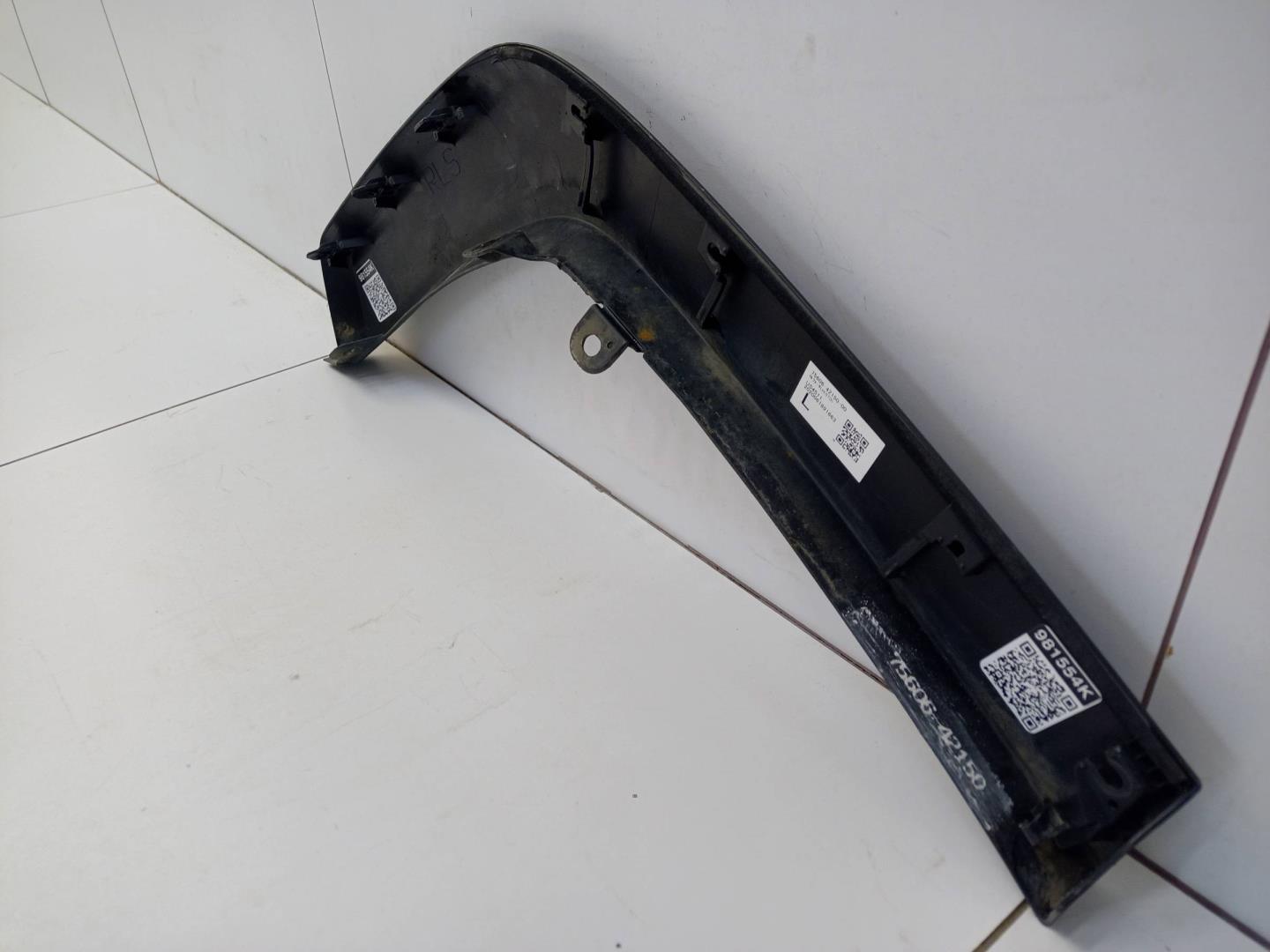 Накладка заднего крыла левого