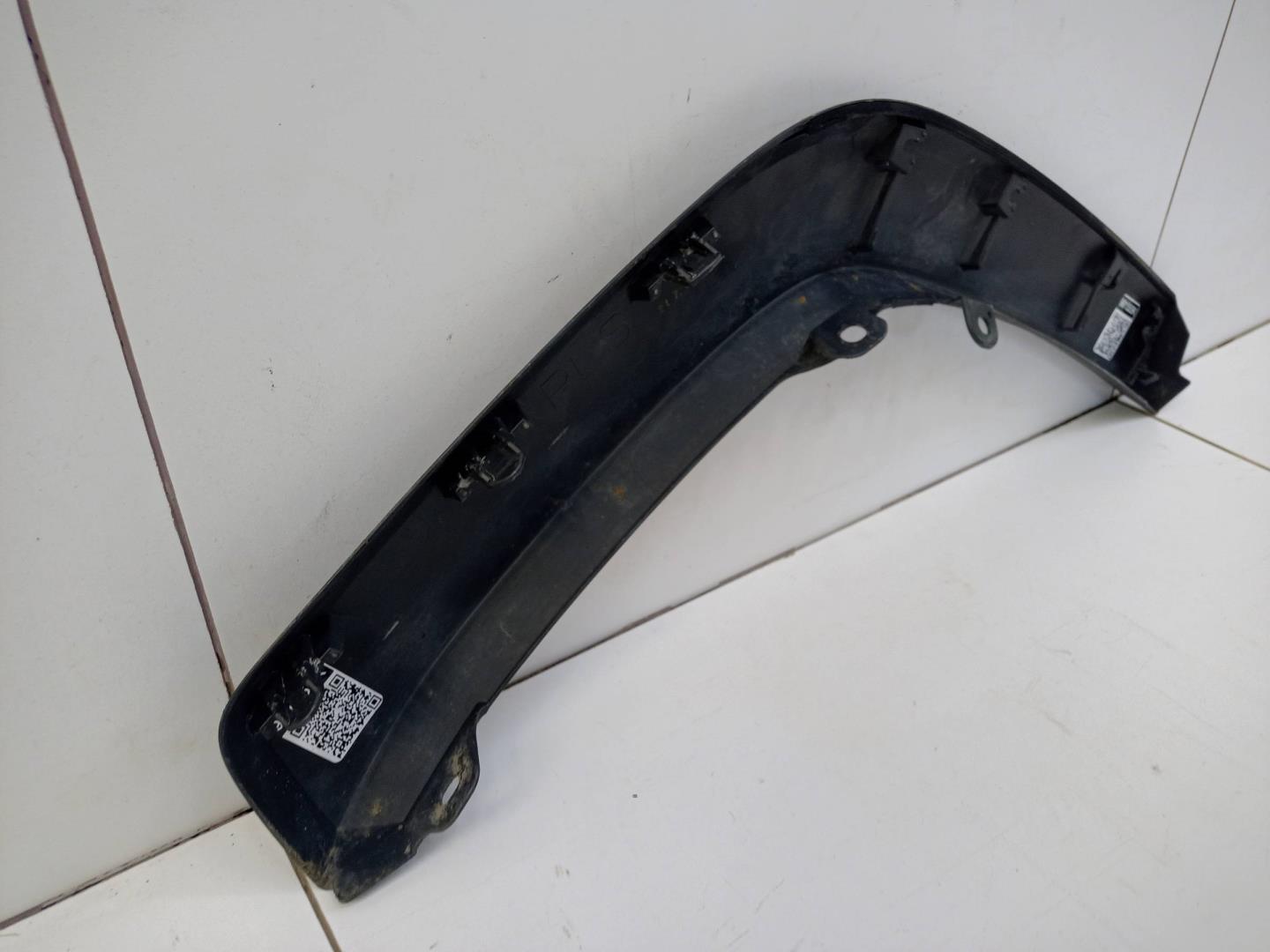 Накладка заднего крыла левого