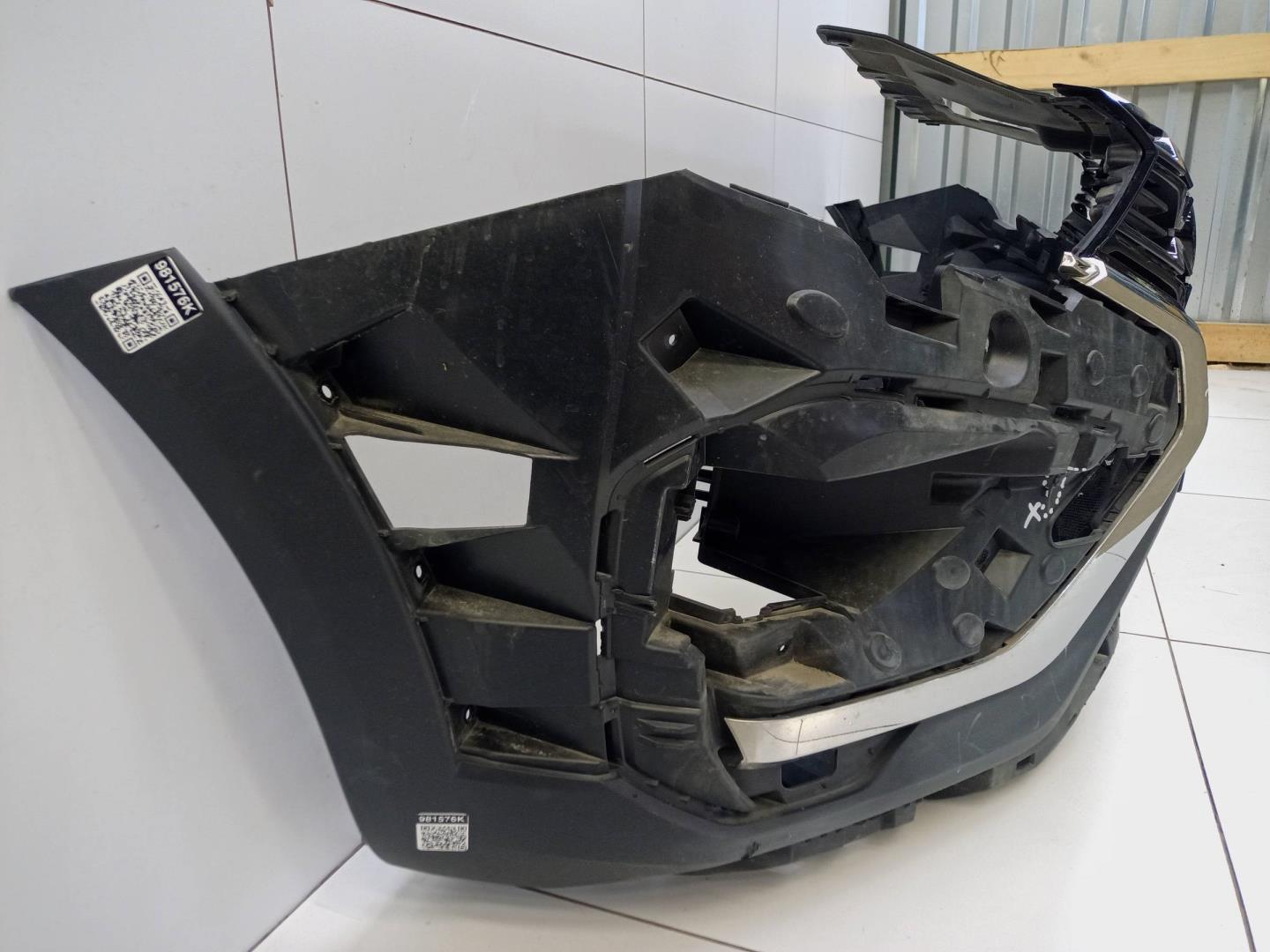 Бампер передний