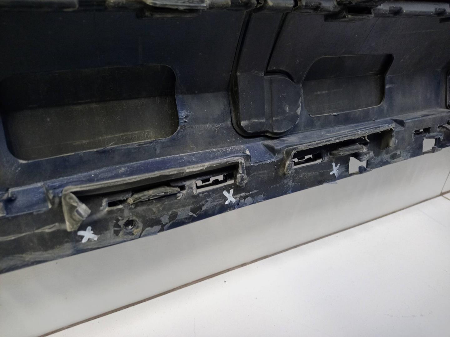 Бампер задний