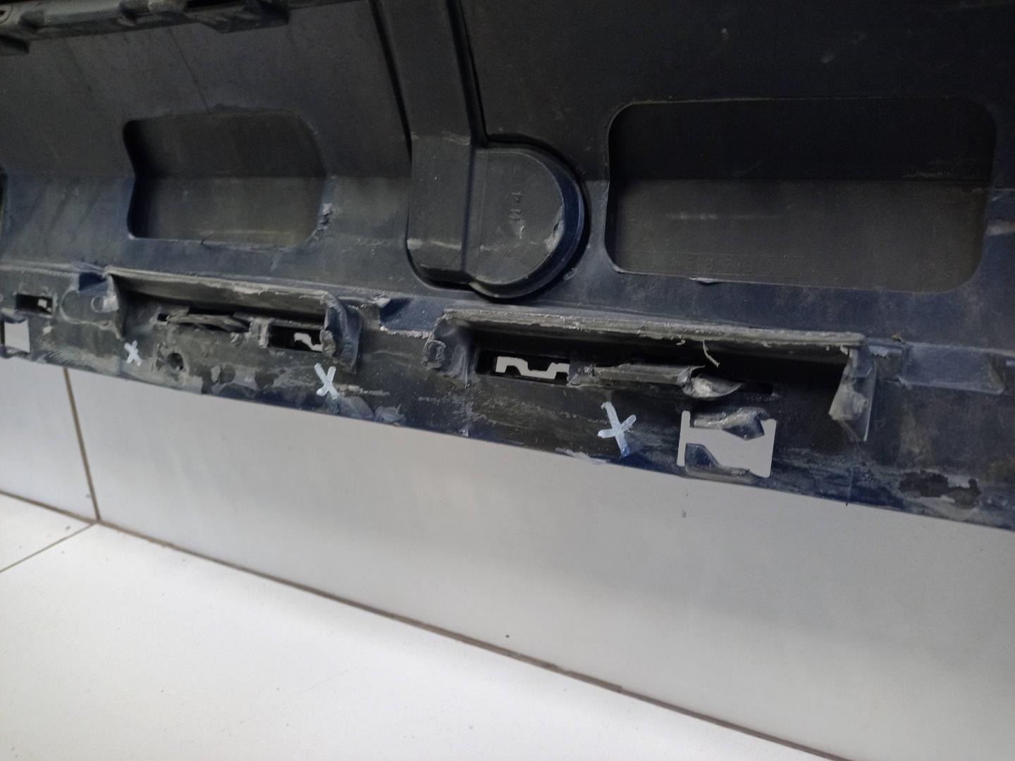 Бампер задний