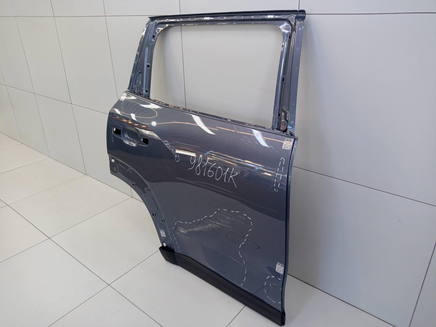 Дверь задняя правая