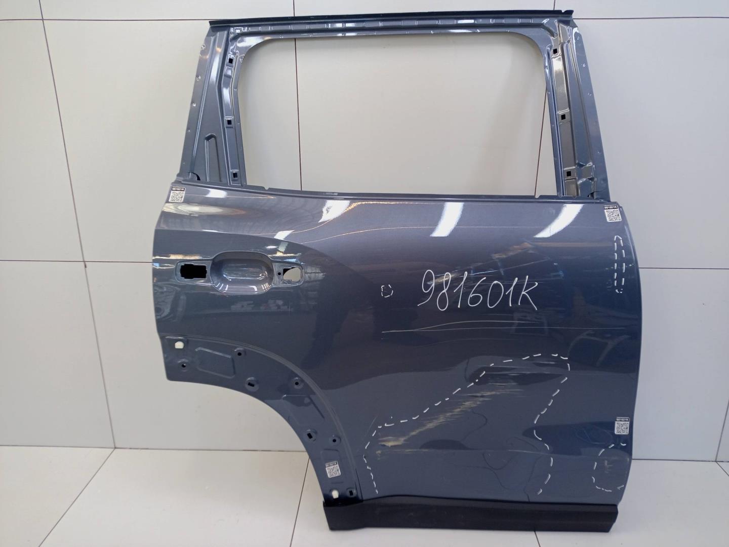 Дверь задняя правая