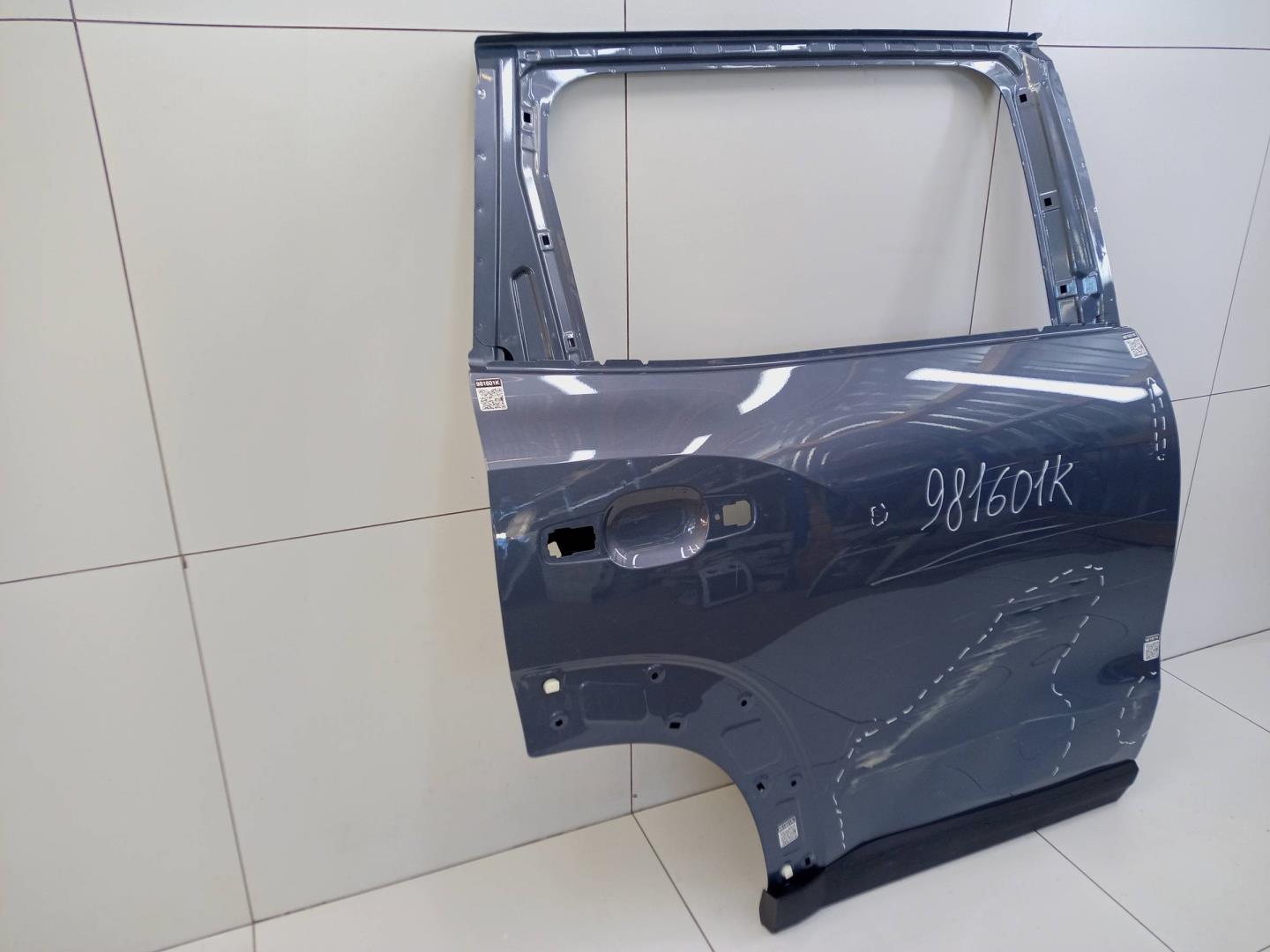 Дверь задняя правая