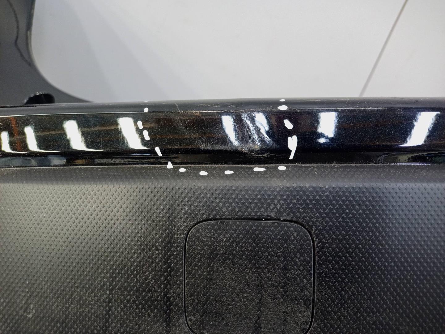 Бампер задний