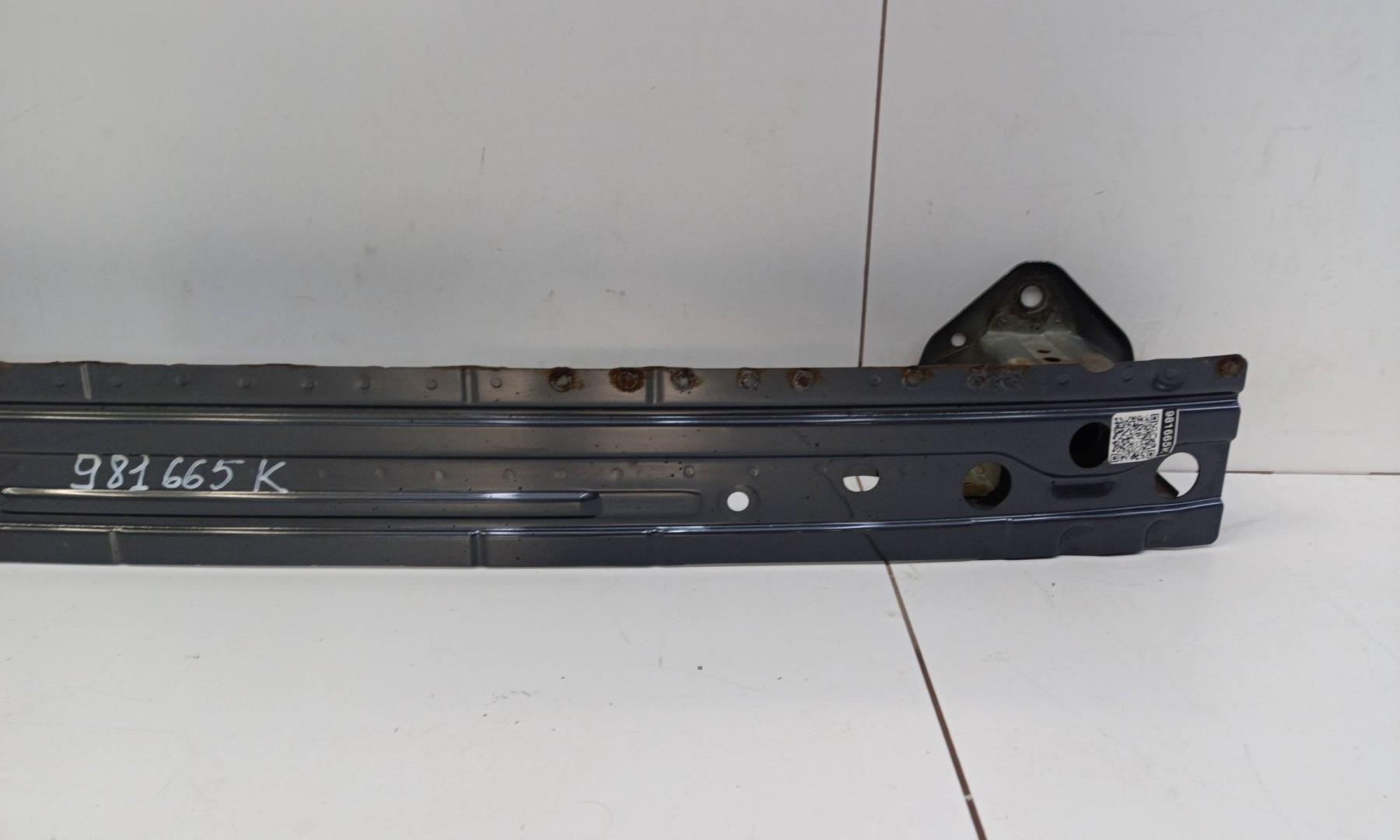 Усилитель заднего бампера